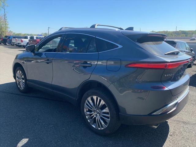 2022 Toyota Venza XLE