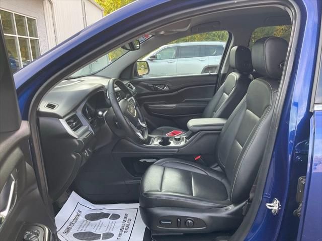 2023 GMC Acadia AWD SLT