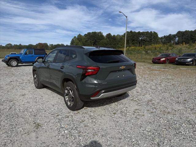 2025 Chevrolet Trax FWD LT