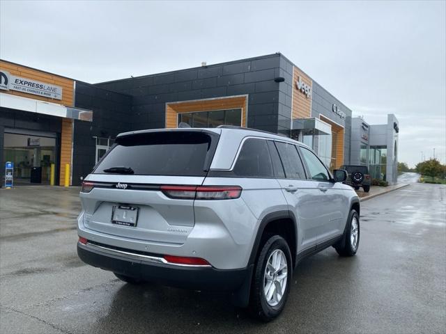 2025 Jeep Grand Cherokee GRAND CHEROKEE LAREDO X 4X4