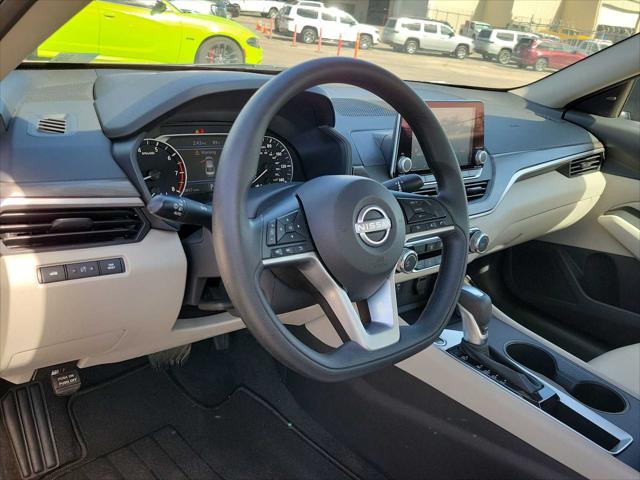 2025 Nissan Altima SV FWD