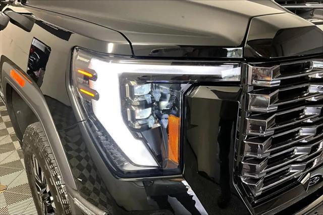 2025 GMC Sierra 3500HD 4WD Crew Cab Long Bed Denali Ultimate
