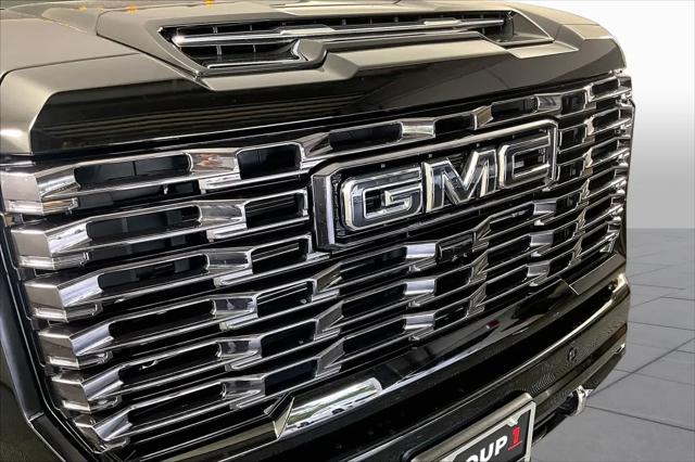 2025 GMC Sierra 3500HD 4WD Crew Cab Long Bed Denali Ultimate