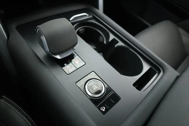2024 Land Rover Discovery P360 Dynamic SE