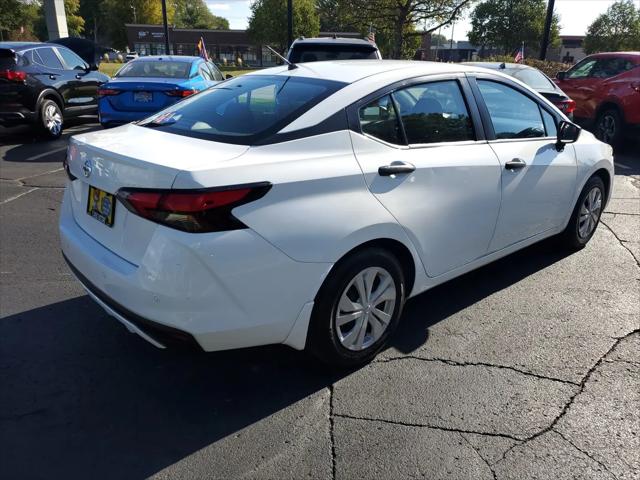 2021 Nissan Versa S Xtronic CVT