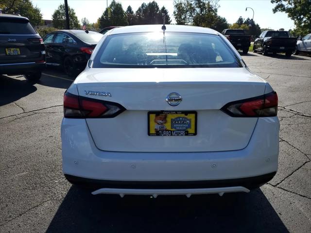 2021 Nissan Versa S Xtronic CVT
