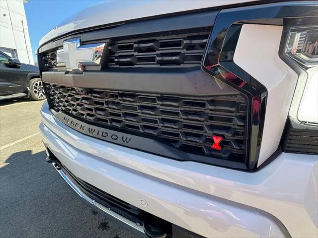 2025 Chevrolet Silverado 1500 4WD Crew Cab Short Bed LTZ