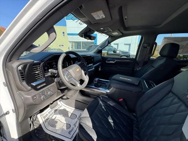 2025 Chevrolet Silverado 1500 4WD Crew Cab Short Bed LTZ