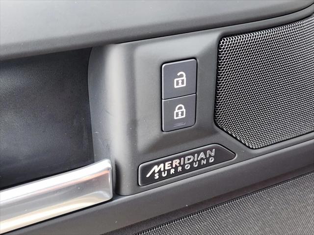 2025 Land Rover Defender 110 P500 X-Dynamic SE