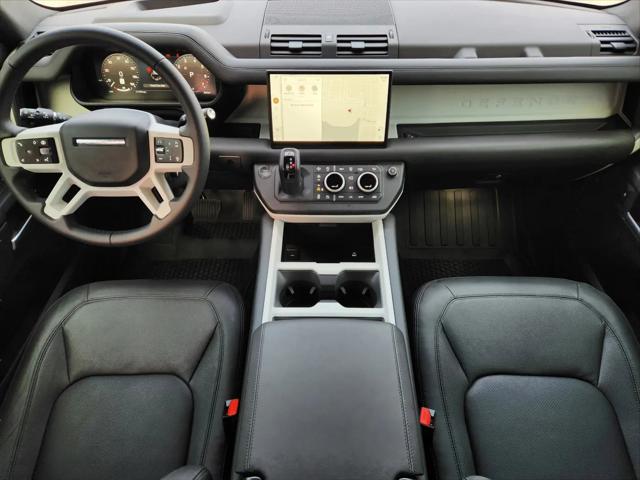 2025 Land Rover Defender 110 P500 X-Dynamic SE