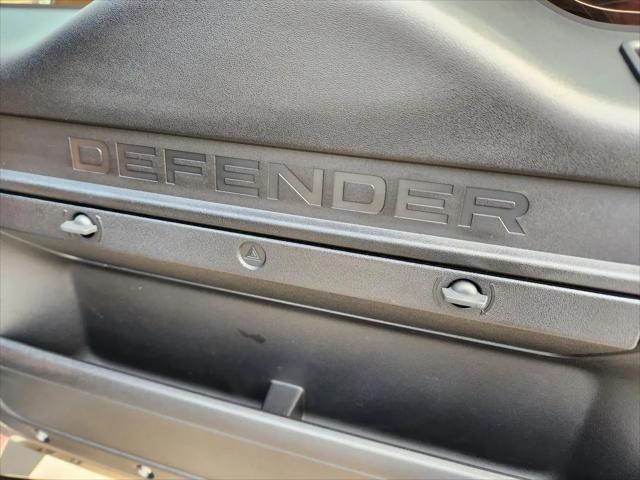 2025 Land Rover Defender 110 P500 X-Dynamic SE