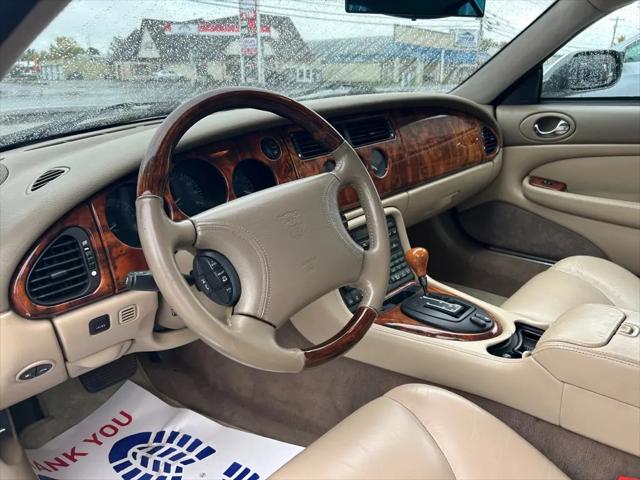 1998 Jaguar XK8 Standard