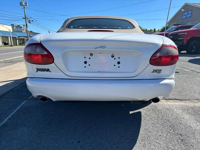 1998 Jaguar XK8 Standard