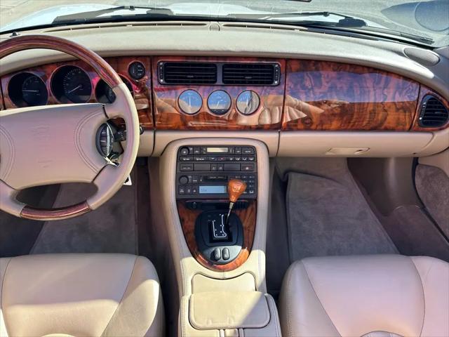 1998 Jaguar XK8 Standard