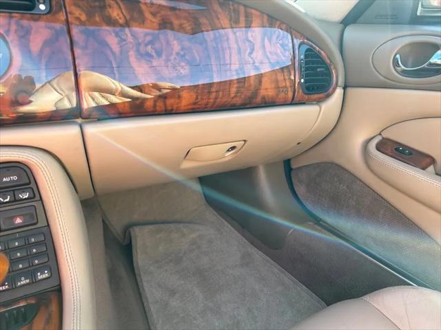 1998 Jaguar XK8 Standard
