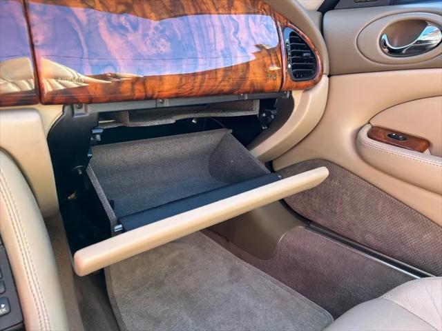 1998 Jaguar XK8 Standard