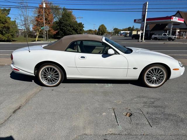 1998 Jaguar XK8 Standard
