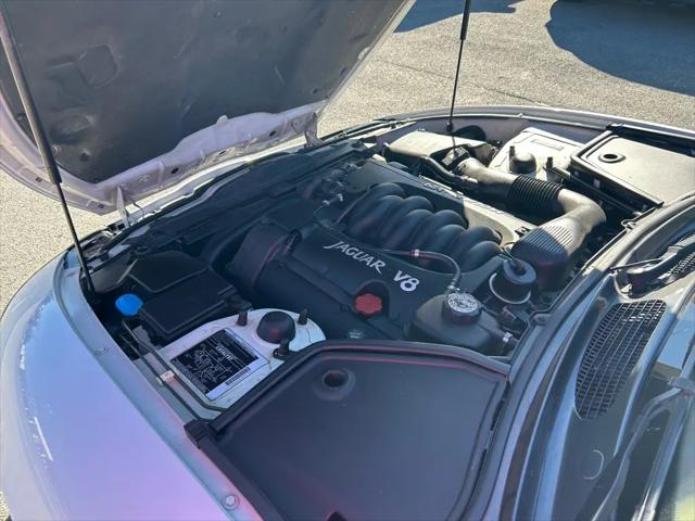 1998 Jaguar XK8 Standard