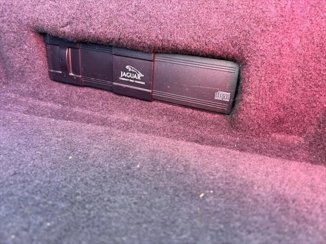 1998 Jaguar XK8 Standard