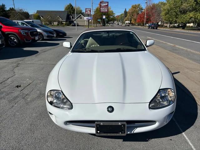 1998 Jaguar XK8 Standard