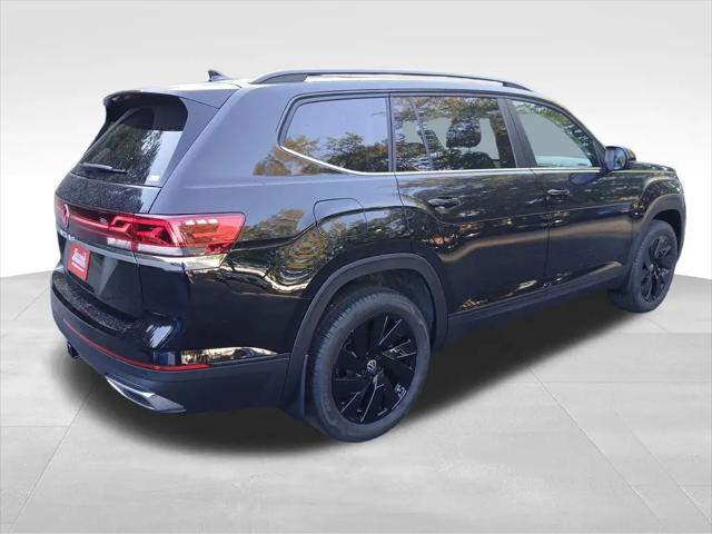 2026 Volkswagen Atlas SE with Technology