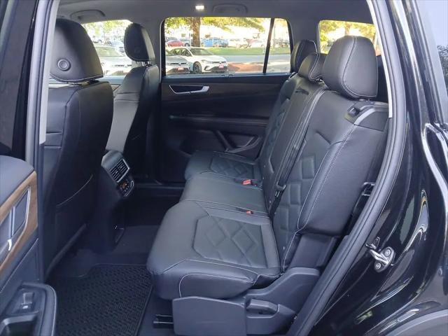 2026 Volkswagen Atlas SE with Technology