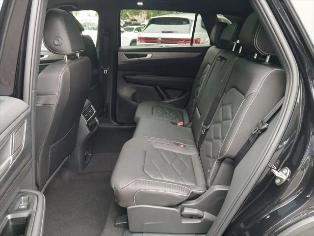 2026 Volkswagen Atlas Cross Sport SE with Technology