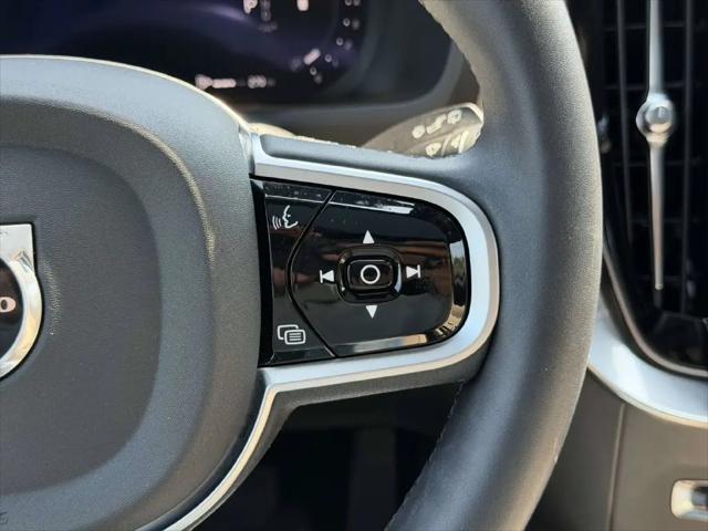 2026 Volvo XC90 Plus, B6 AWD Gas mild hybrid, Gasoline, Bright, 7 Seats