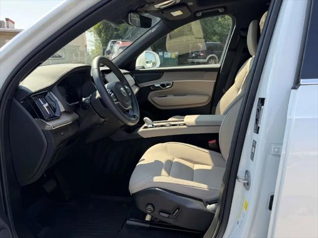 2026 Volvo XC90 Plus, B6 AWD Gas mild hybrid, Gasoline, Bright, 7 Seats