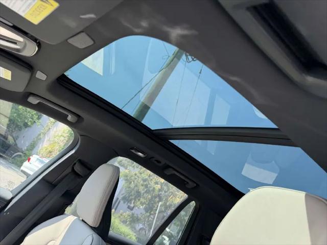 2026 Volvo XC90 Plus, B6 AWD Gas mild hybrid, Gasoline, Bright, 7 Seats