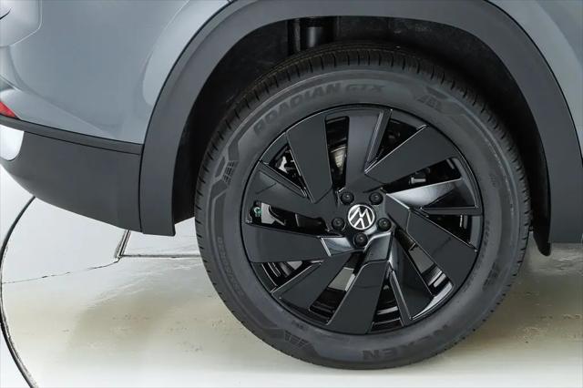 2026 Volkswagen Atlas Cross Sport SE with Technology
