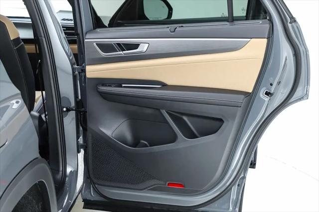 2026 Volkswagen Atlas Cross Sport SE with Technology