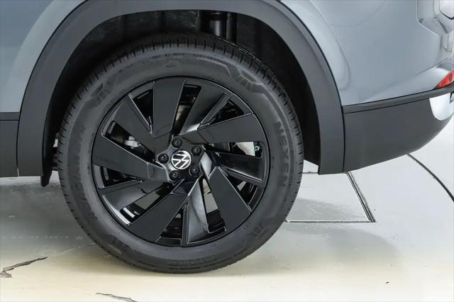 2026 Volkswagen Atlas Cross Sport SE with Technology