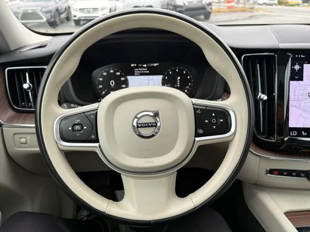 2021 Volvo XC60 T6 Momentum