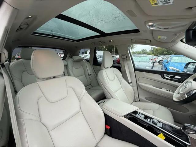2021 Volvo XC60 T6 Momentum