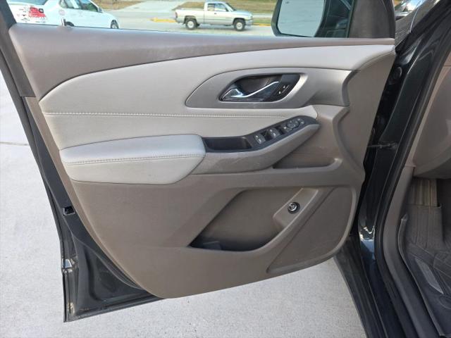 2021 Chevrolet Traverse FWD LT Cloth