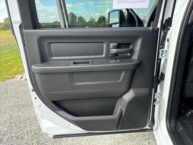 2024 Ram 3500 Tradesman/SLT/Laramie/Limited