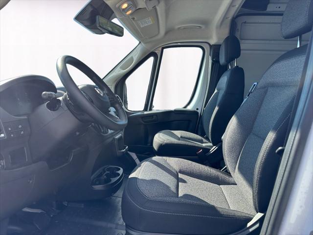 2026 Ram ProMaster Cargo Van SLT