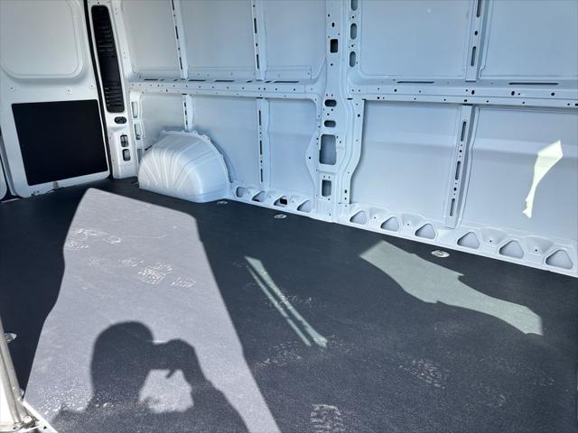 2026 Ram ProMaster Cargo Van SLT