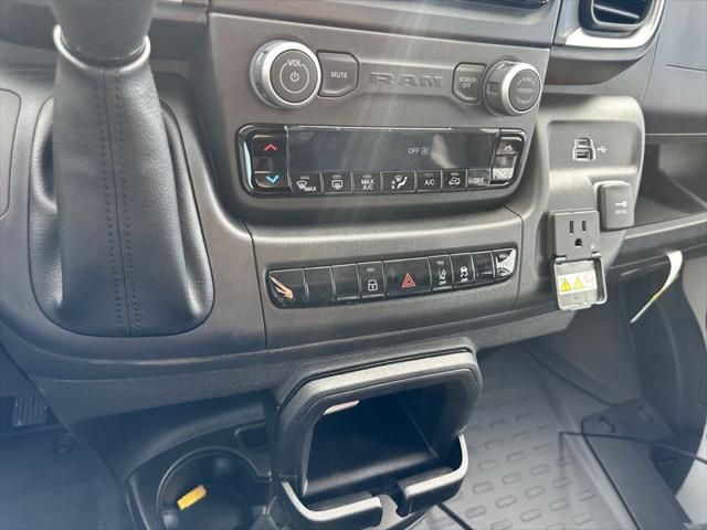 2026 Ram ProMaster Cargo Van SLT
