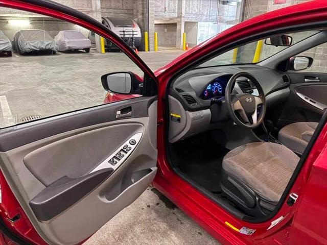 2017 Hyundai Accent SE