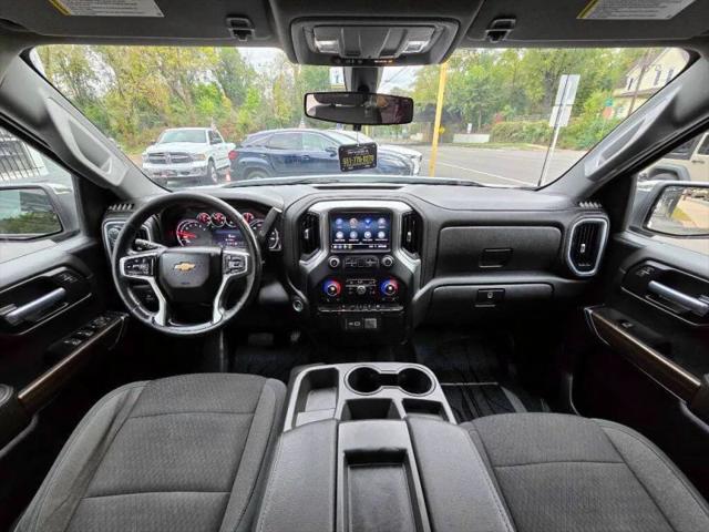 2021 Chevrolet Silverado 1500 4WD Crew Cab Short Bed LT
