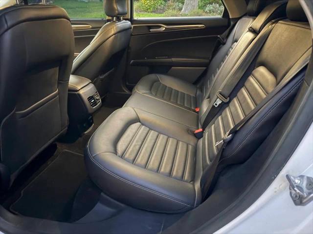 2018 Ford Fusion Hybrid SE