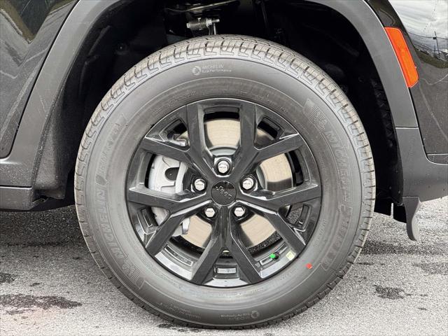 2025 Jeep Grand Cherokee L Altitude X 4x4