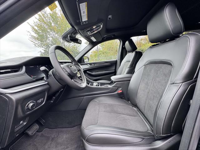 2025 Jeep Grand Cherokee L Altitude X 4x4