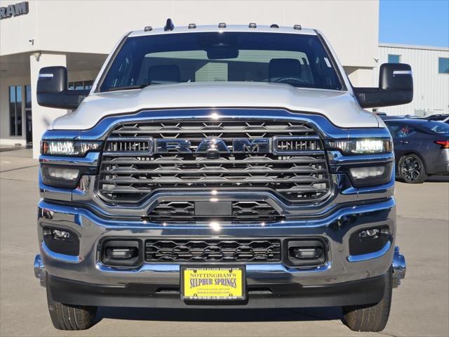 2026 RAM Ram 3500 Chassis Cab RAM 3500 TRADESMAN CHASSIS REGULAR CAB 4X4 84 CA 2026 RAM Ram 3500 Chassis Cab RAM 3500 TRADESMAN CHASSIS REGULAR CAB 4X4 84 CA