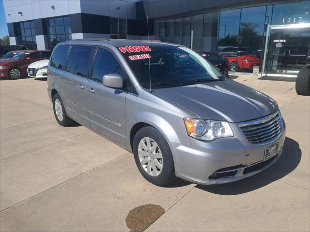 2016 Chrysler Town & Country Touring for sale in Fond Du Lac, WI