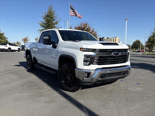 2025 Chevrolet Silverado 2500HD 4WD Crew Cab Standard Bed LT