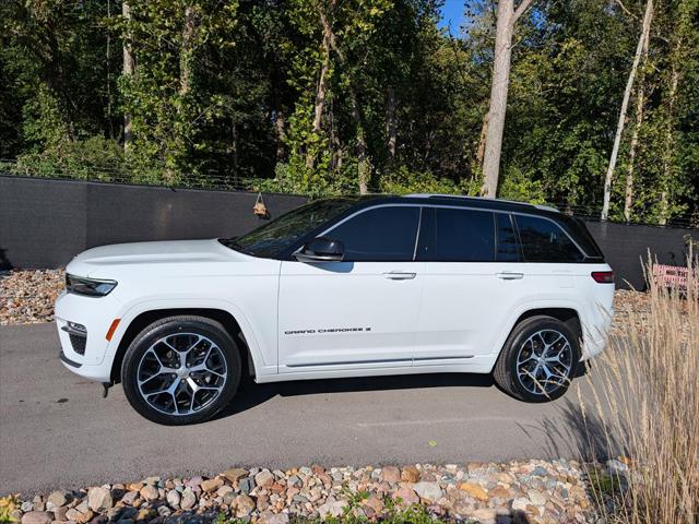 2023 Jeep Grand Cherokee Summit Reserve 2023 Jeep Grand Cherokee Summit Reserve