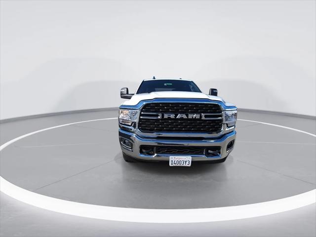 2024 RAM 3500 Big Horn Crew Cab 4x4 8 Box 2024 RAM 3500 Big Horn Crew Cab 4x4 8 Box